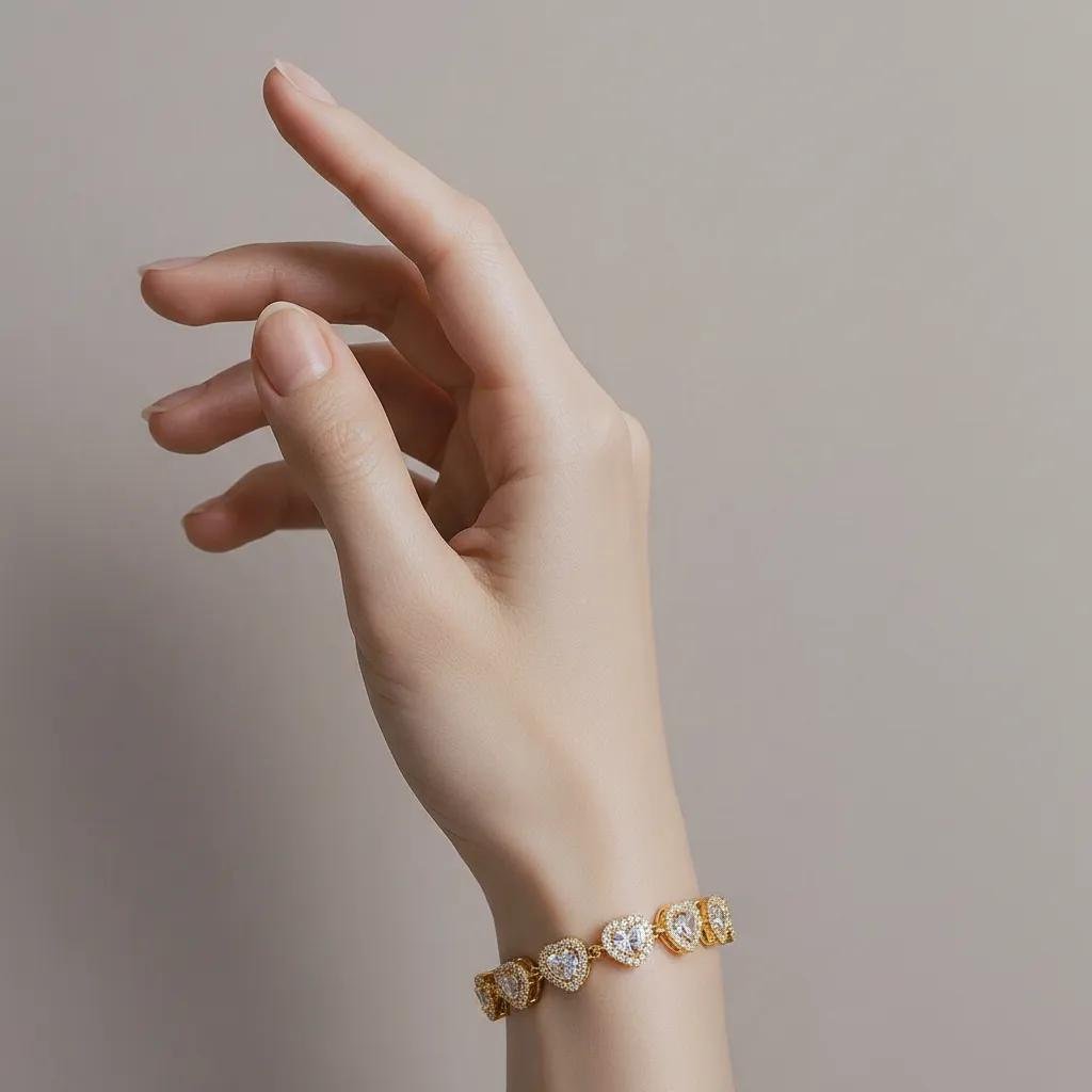 Brazalete Corazón de Cristal Dorado