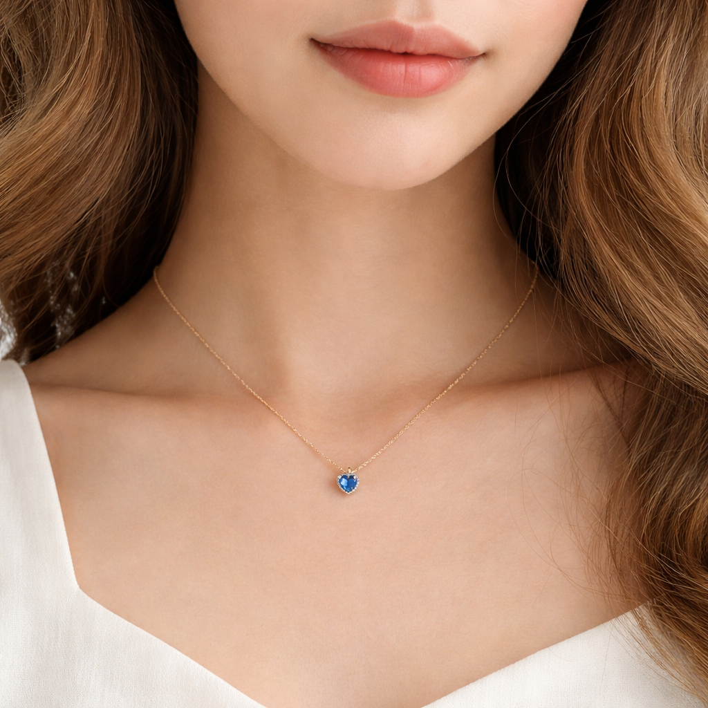 Collar de corazón azul