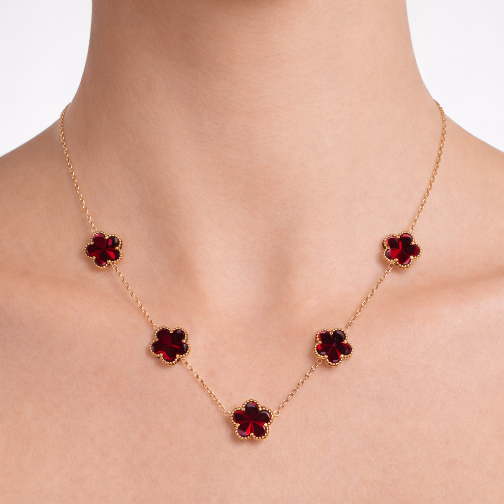 Four-Leaf Clover Necklace Ruby Gold