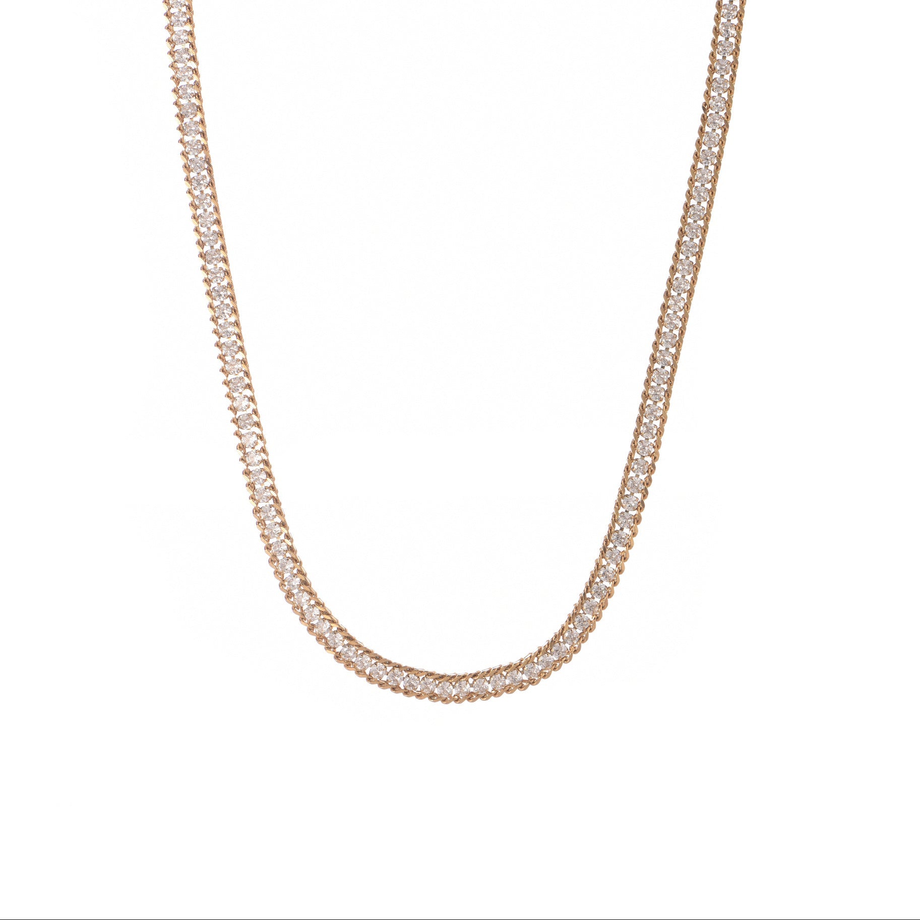 Collar de línea de diamantes