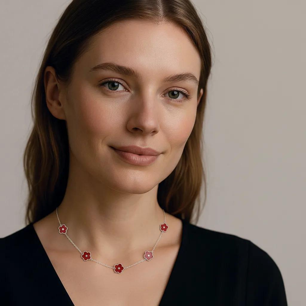 Collar Plata Trébol de Cuatro Hojas Rojo