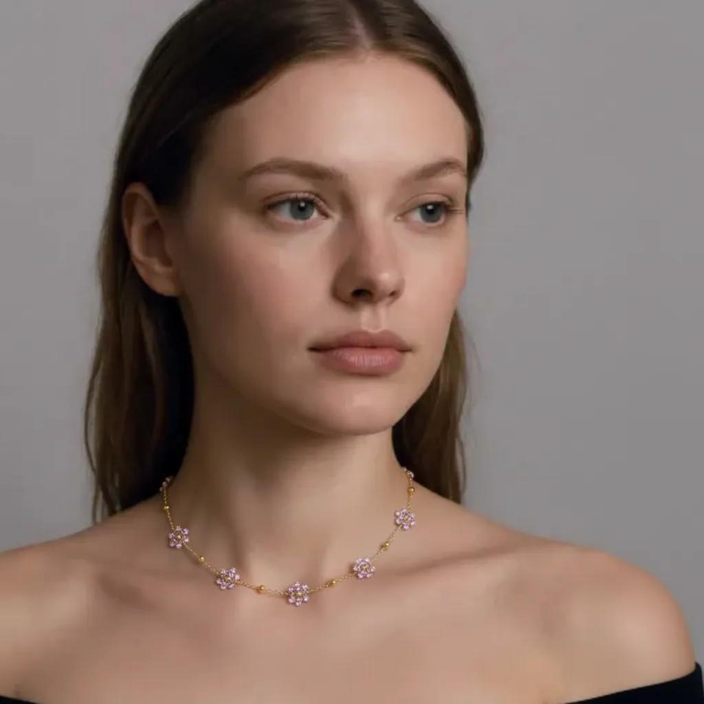 Ultralight Flower Violet necklace